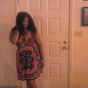 Meet your Posher, Edwina